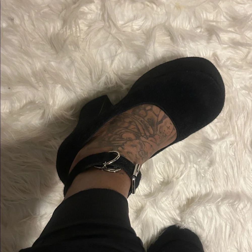 Y2K Sugar Thrillz Black Plush Platform Heels